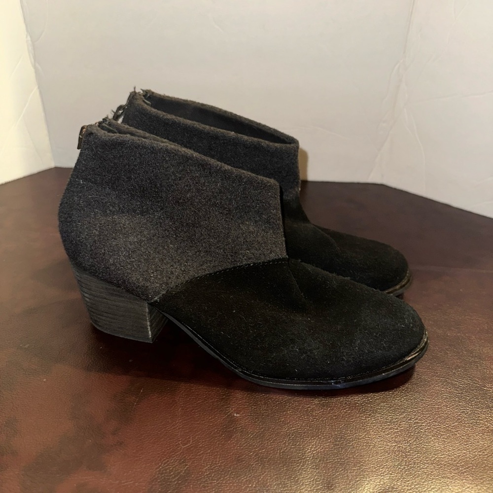 Toms booties